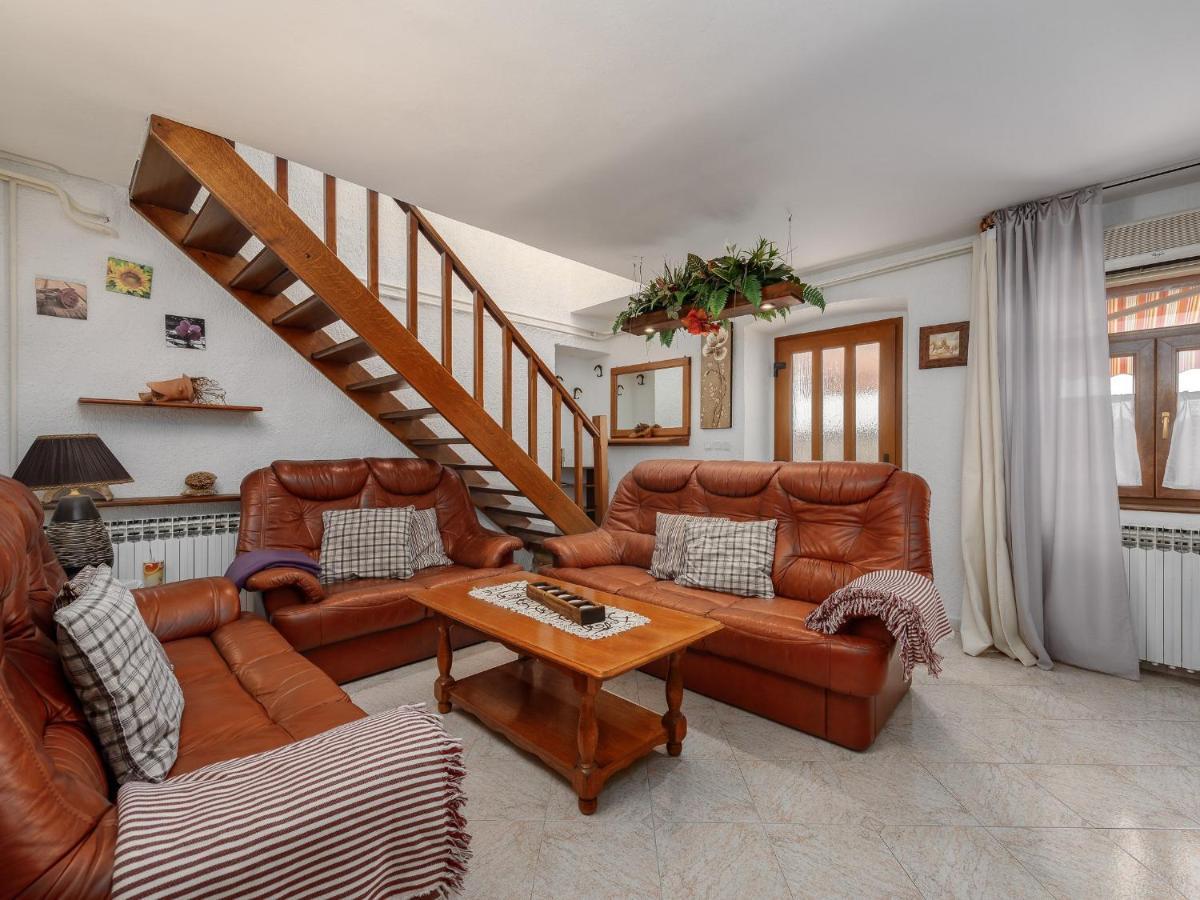 Casa Astrid By The Sea In 포레치 외부 사진