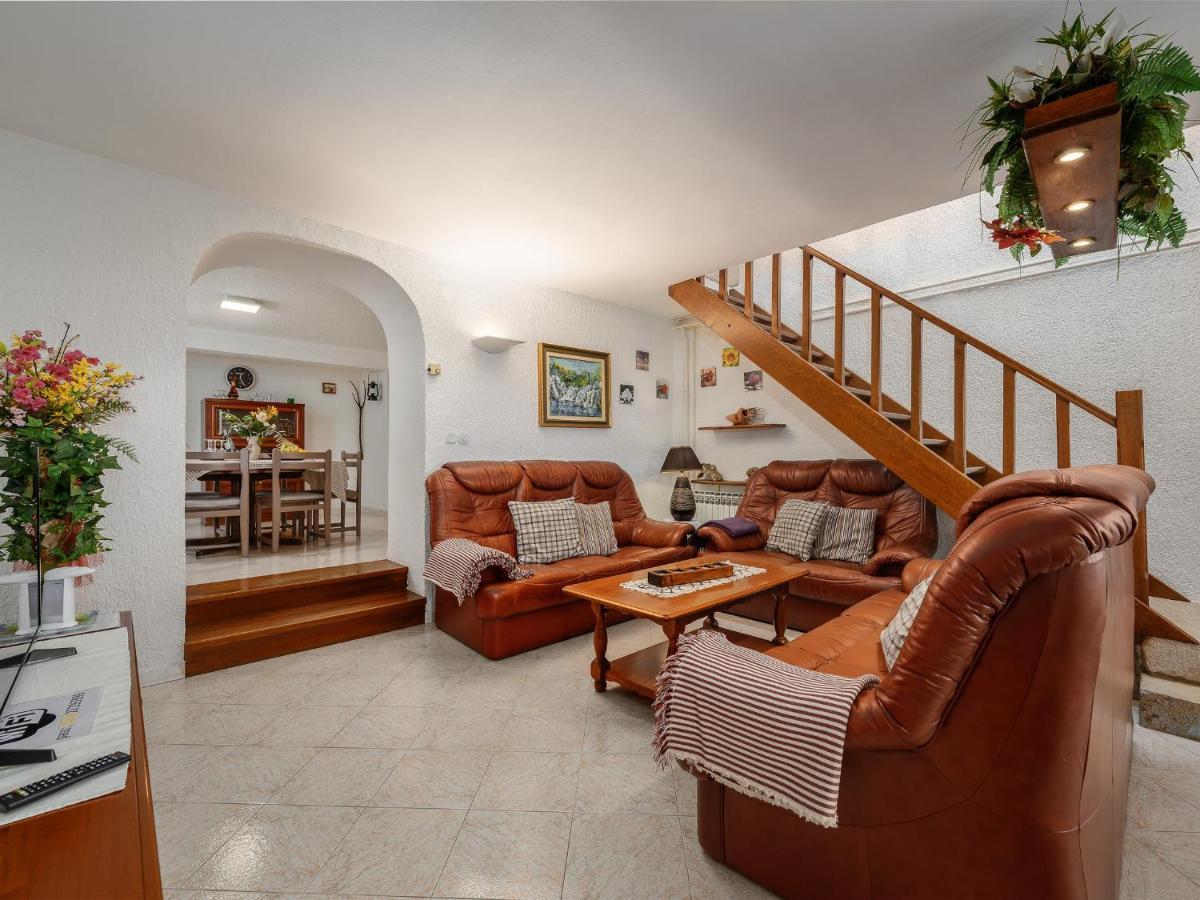 Casa Astrid By The Sea In 포레치 외부 사진